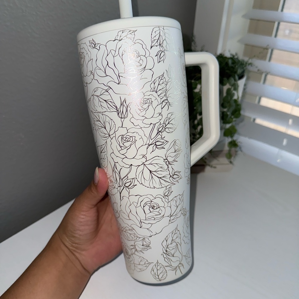 Brumate Enchanted Rose Era 40 oz